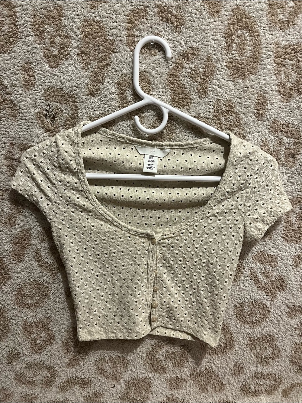 H&M Cream Eyelet Button-Front Knit Crop Top